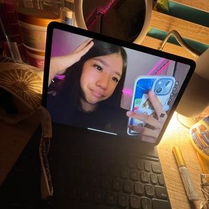 Meet your Posher, Ally